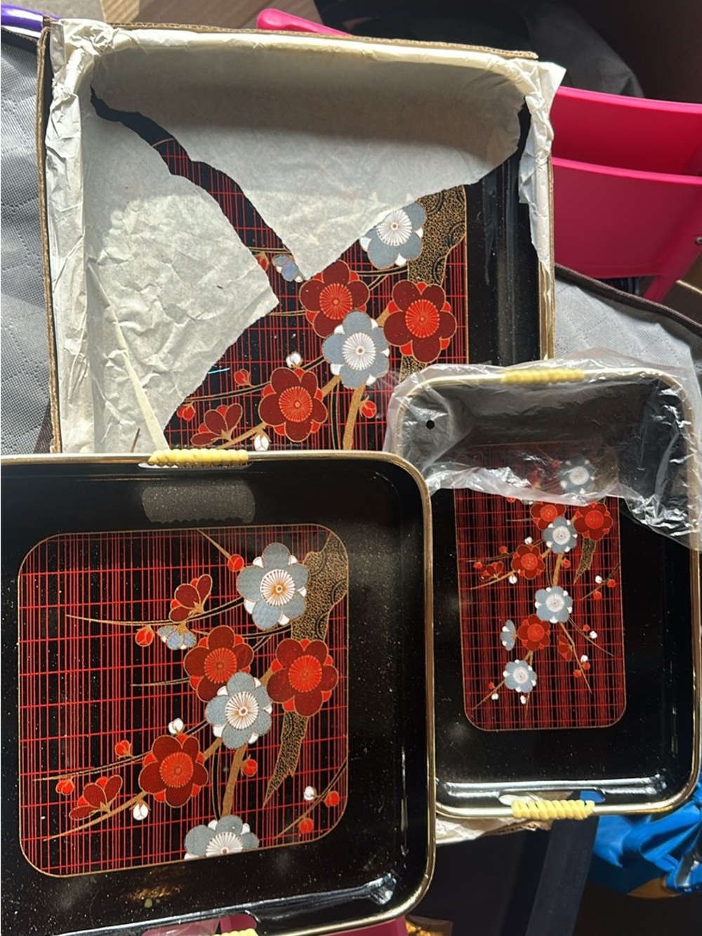 Vintage Floral Black and Red Serving Tray Set - Brand